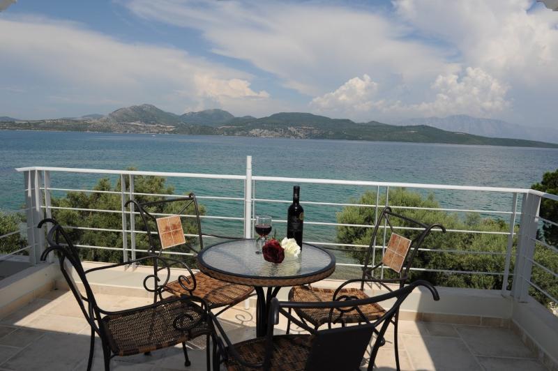 Agnadi Suites Эпископос Экстерьер фото